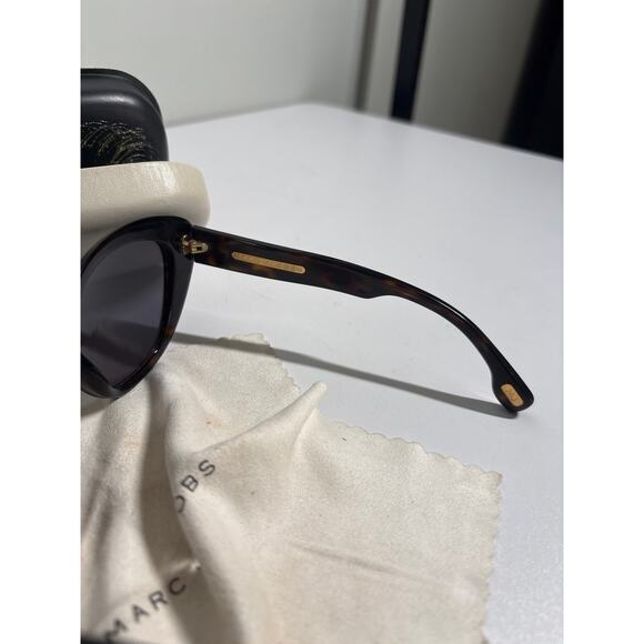 Marc Jacobs Cat Eye Sunglasses Tortoise Shell Havana Brown Tinted Lens with Case main image 6